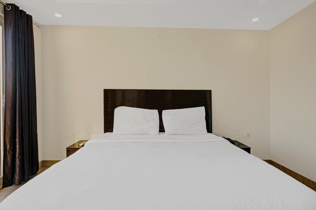 Super Townhouse Tipsyy Near Bestech Central Square Mall Gurgaon Luaran gambar
