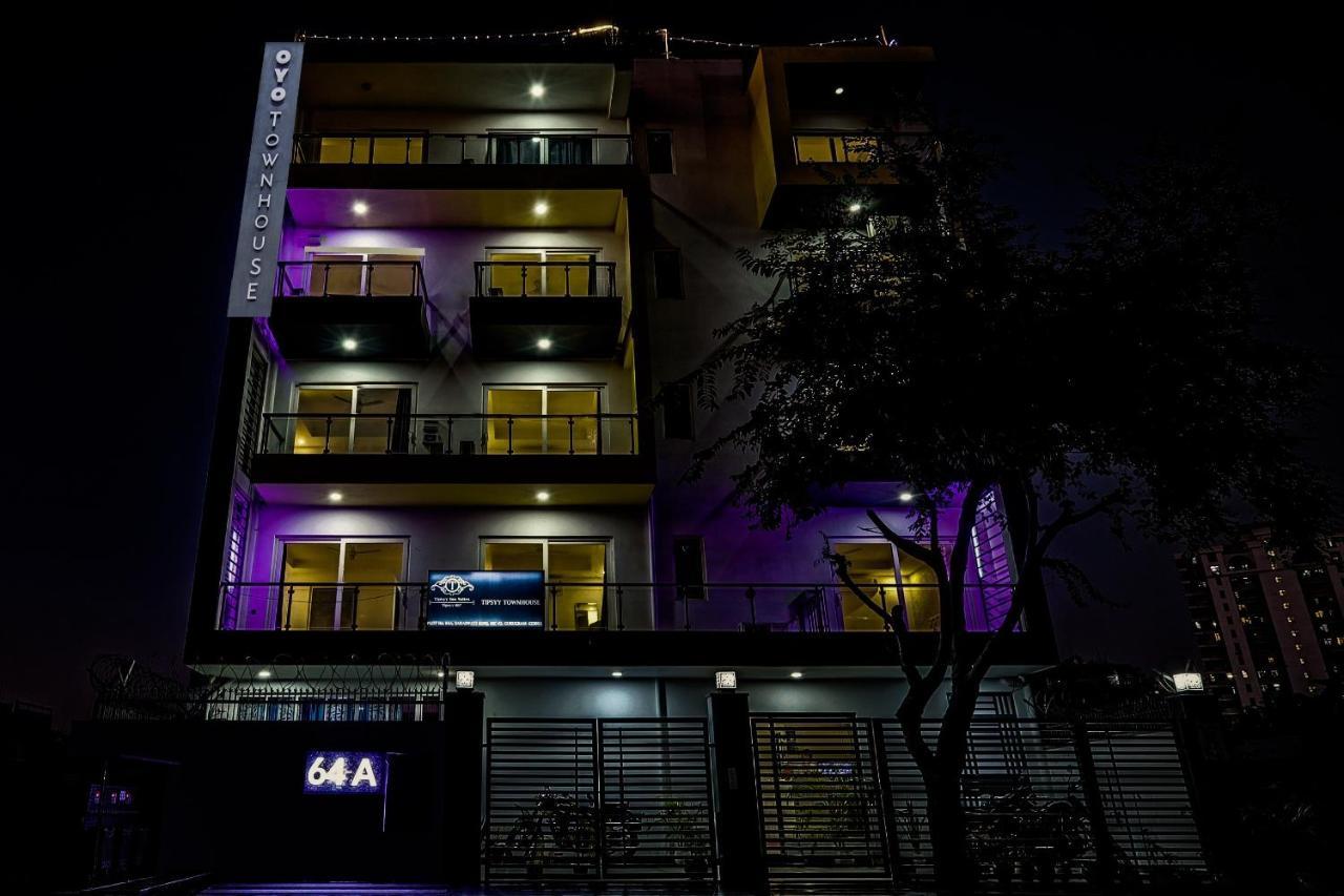 Super Townhouse Tipsyy Near Bestech Central Square Mall Gurgaon Luaran gambar