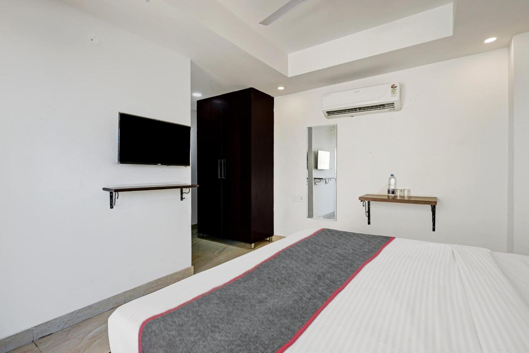 Super Townhouse Tipsyy Near Bestech Central Square Mall Gurgaon Luaran gambar
