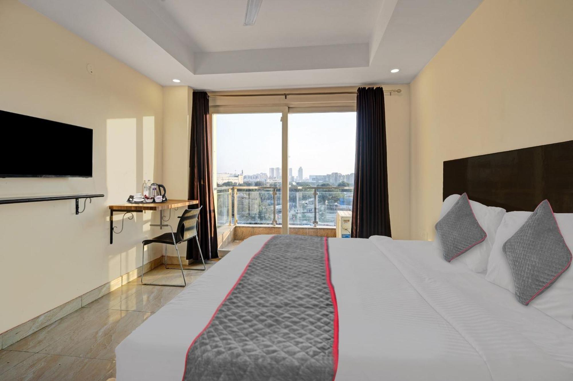 Super Townhouse Tipsyy Near Bestech Central Square Mall Gurgaon Luaran gambar