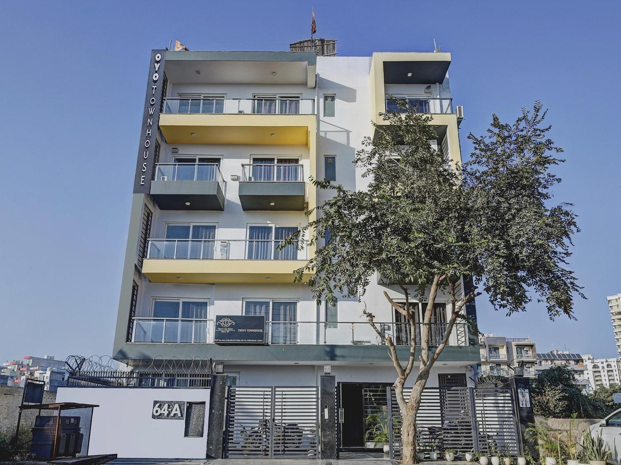 Super Townhouse Tipsyy Near Bestech Central Square Mall Gurgaon Luaran gambar
