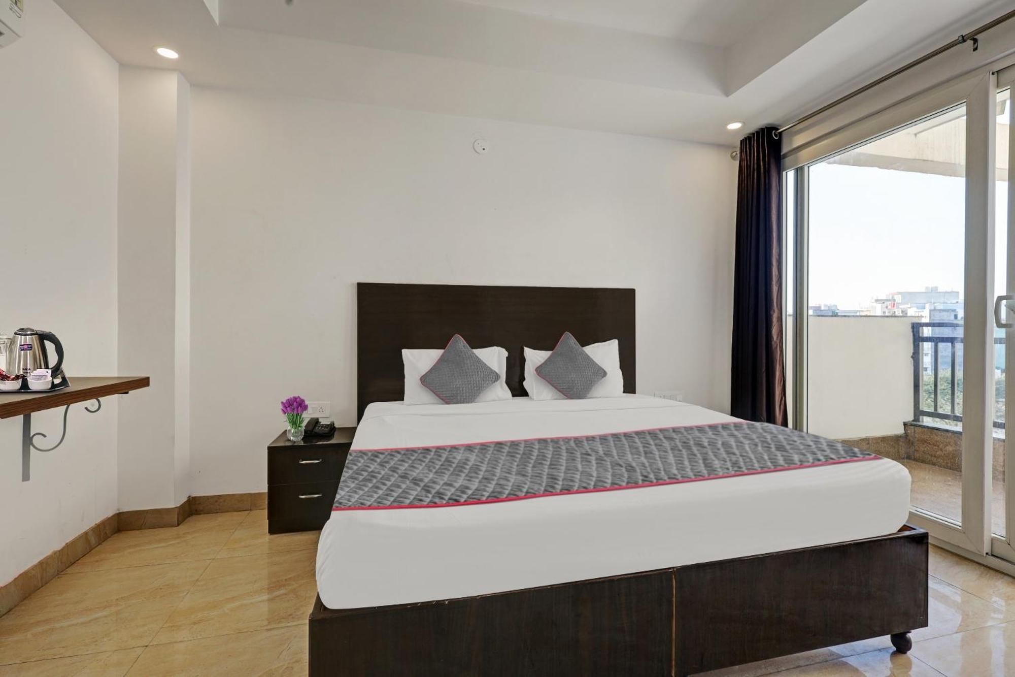 Super Townhouse Tipsyy Near Bestech Central Square Mall Gurgaon Luaran gambar