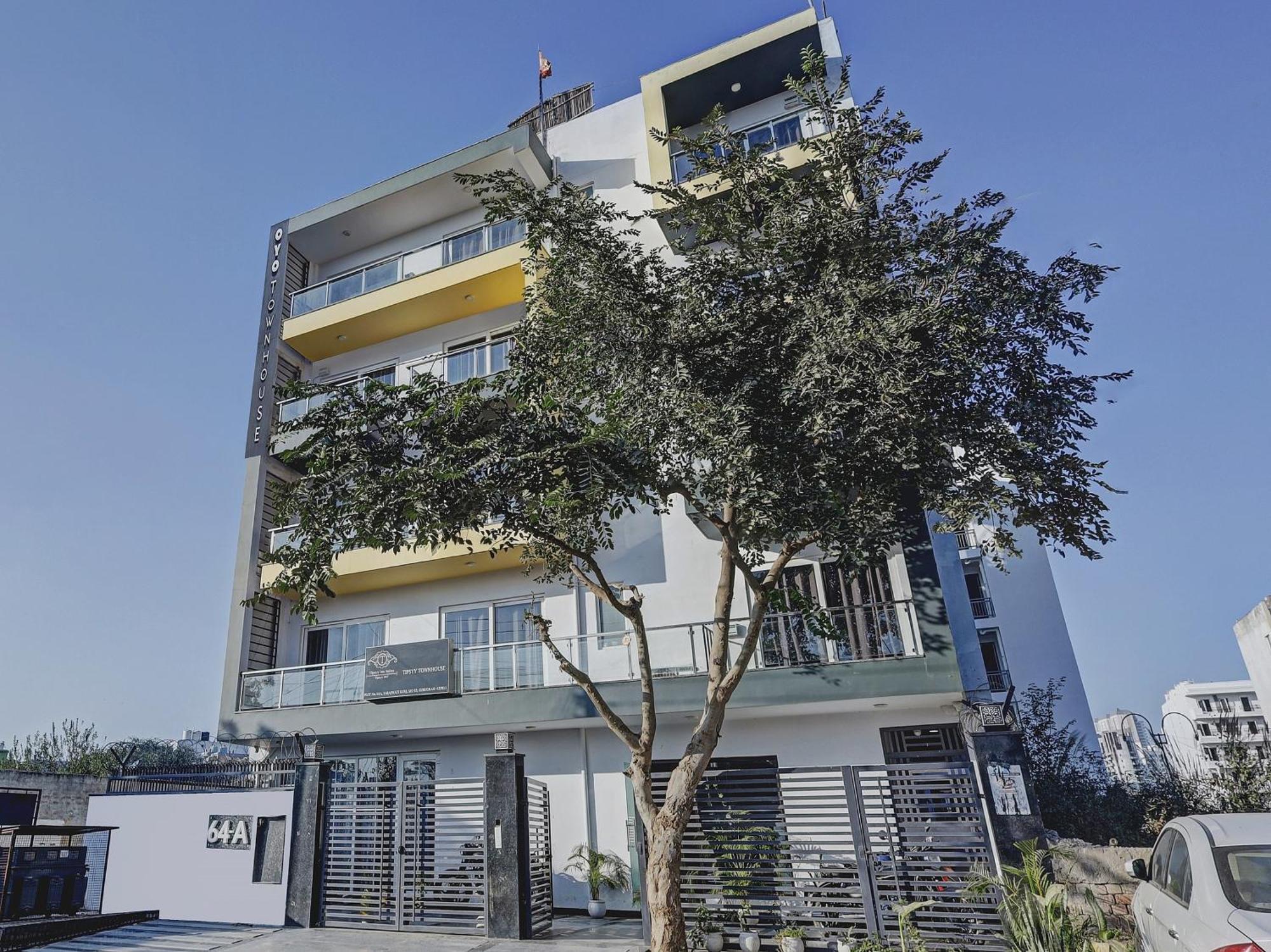 Super Townhouse Tipsyy Near Bestech Central Square Mall Gurgaon Luaran gambar